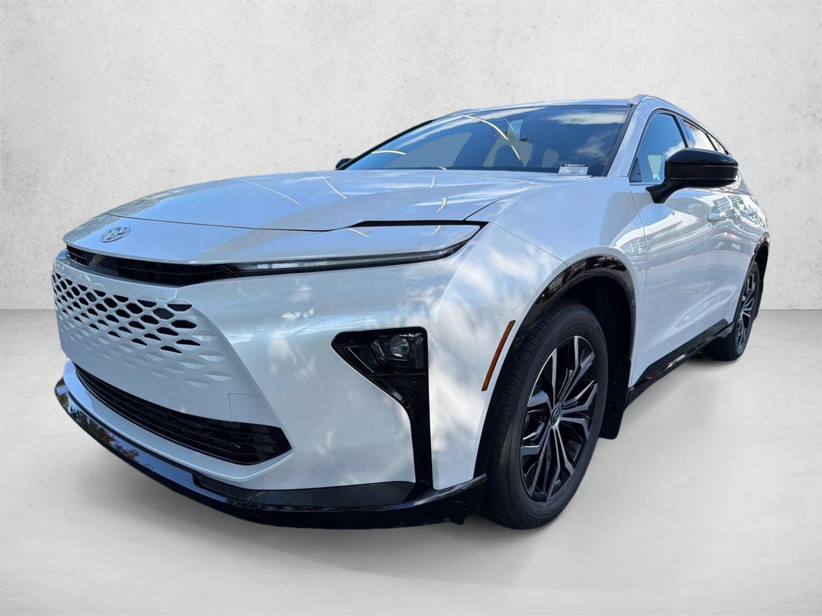 New 2026 Oxygen White Toyota XLE image 7