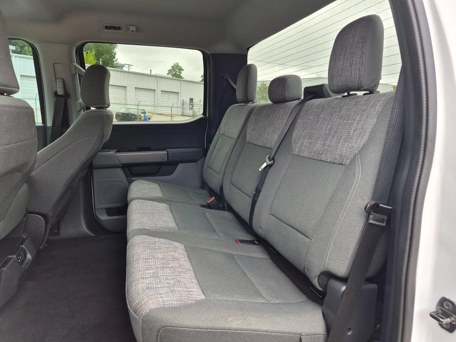 Used 2023 Oxford White Ford XLT image 24