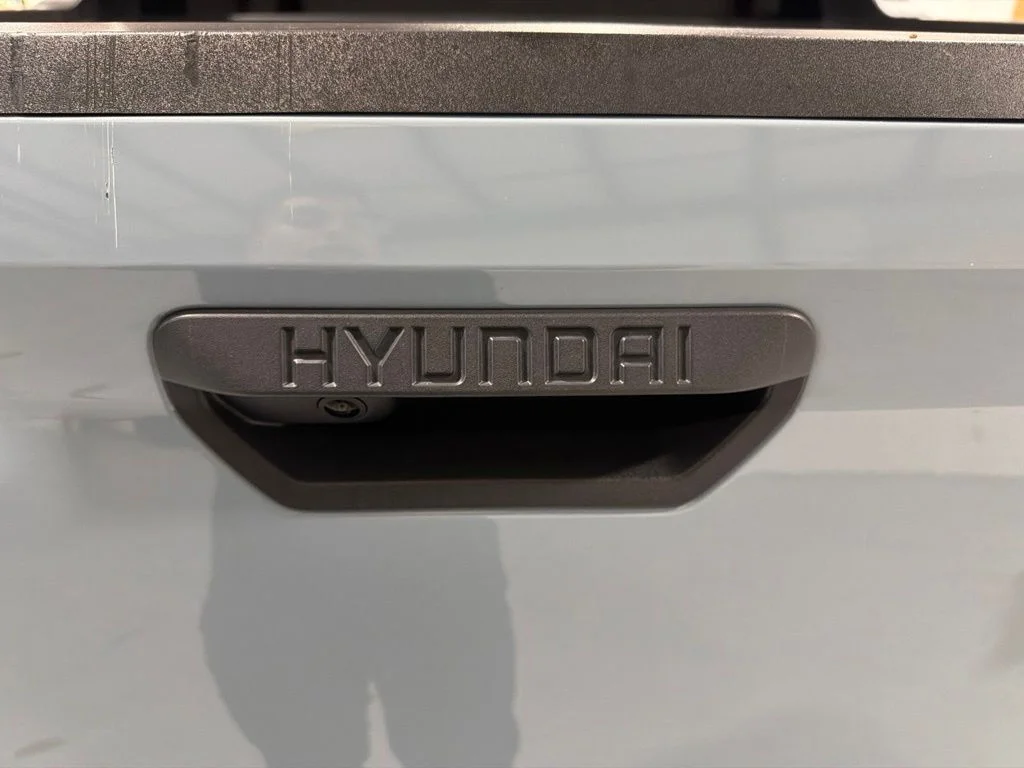 Used 2024 Blue Hyundai SEL image 32