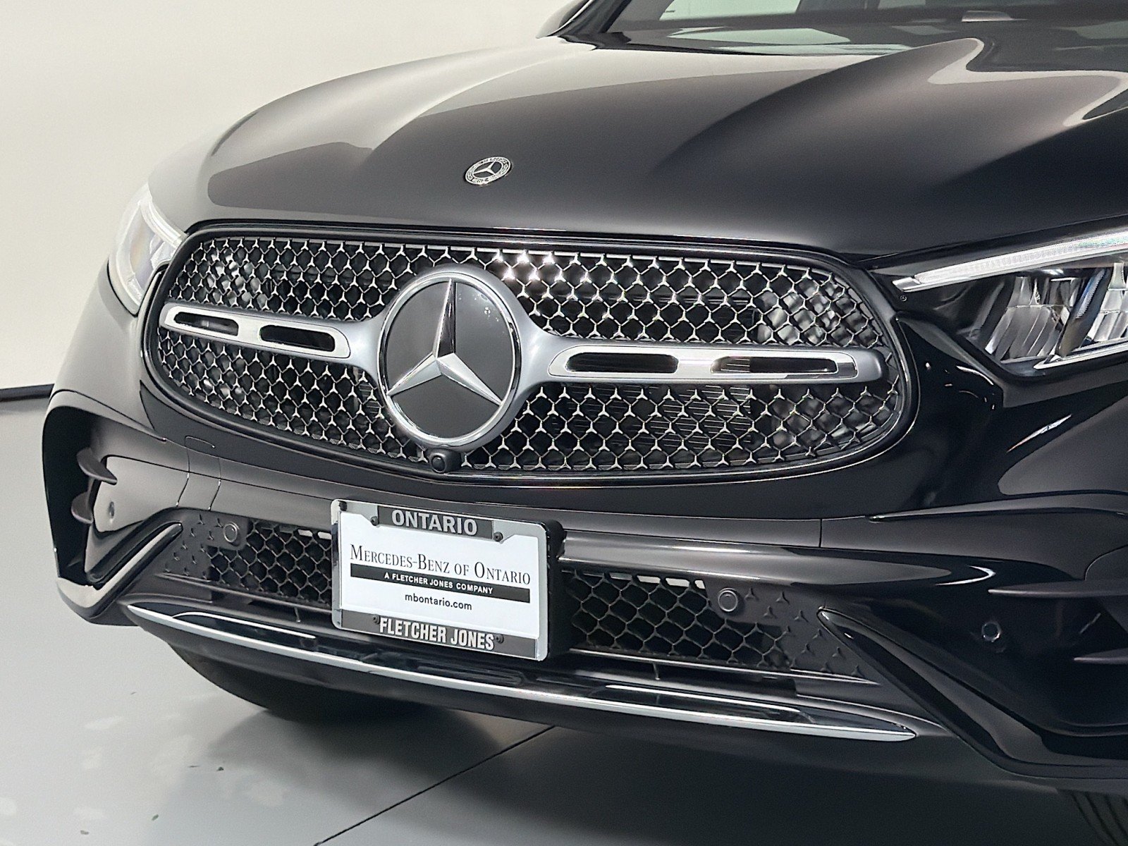New 2026 Black Mercedes-Benz GLC 300 SUV image 8