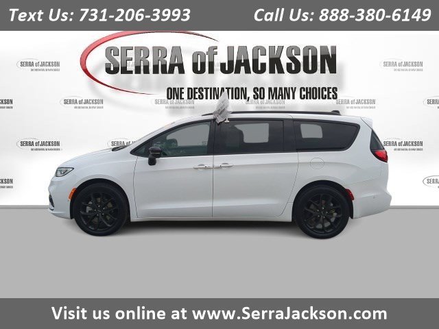 Pre-Owned 2024 Chrysler Pacifica Limited AWD Mini-van, Passenger