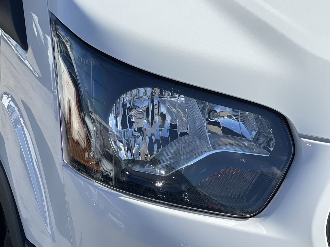 New 2025 Oxford White Ford  image 7
