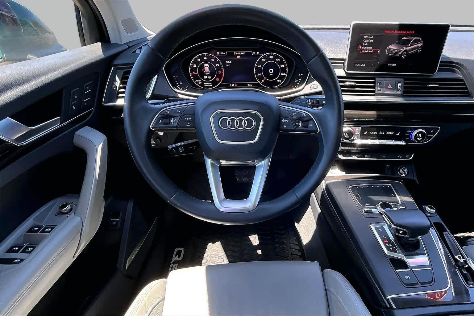 Used 2018 Azores Green Metallic Audi Prestige image 5