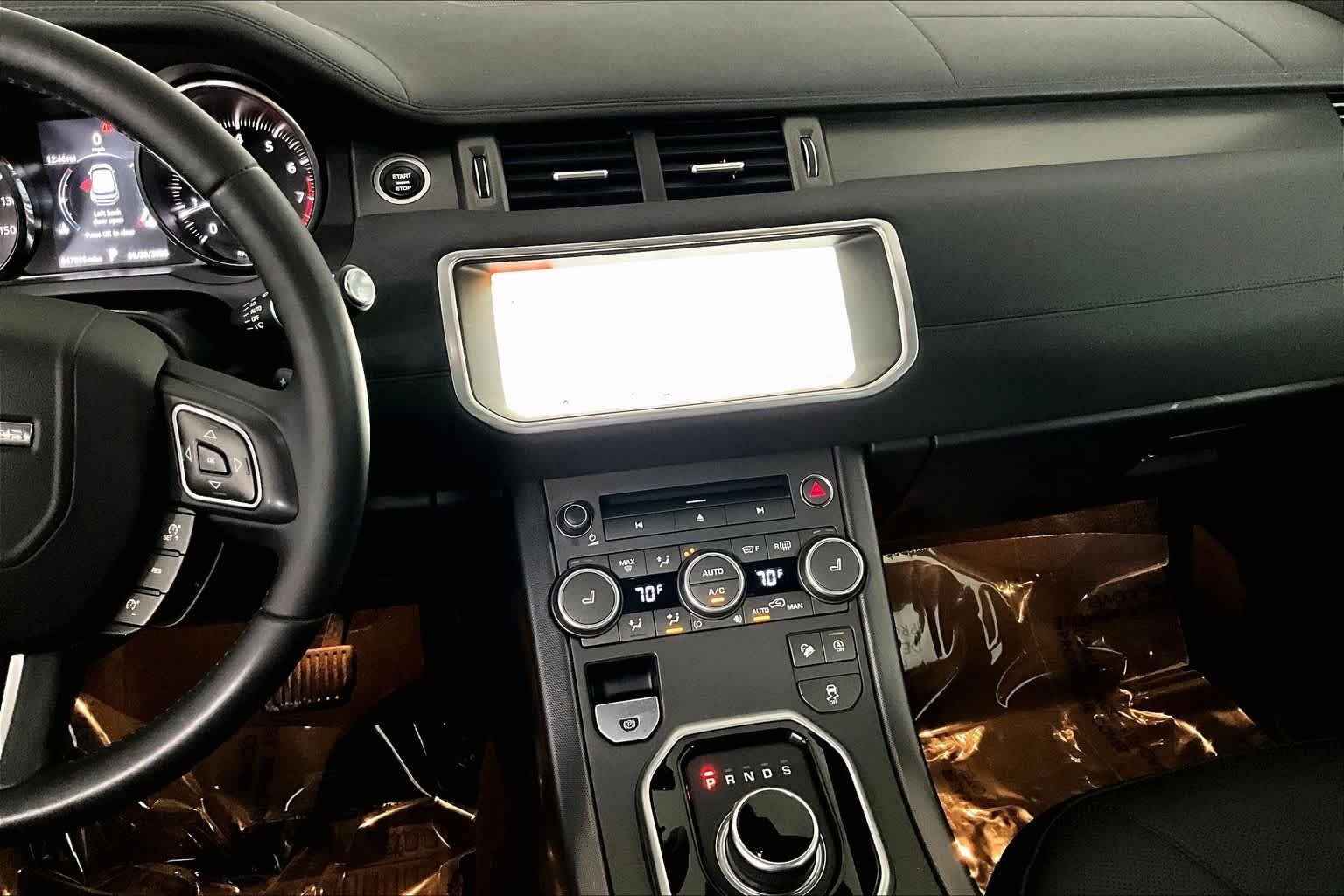 Used 2018 Fuji White Land Rover HSE image 7