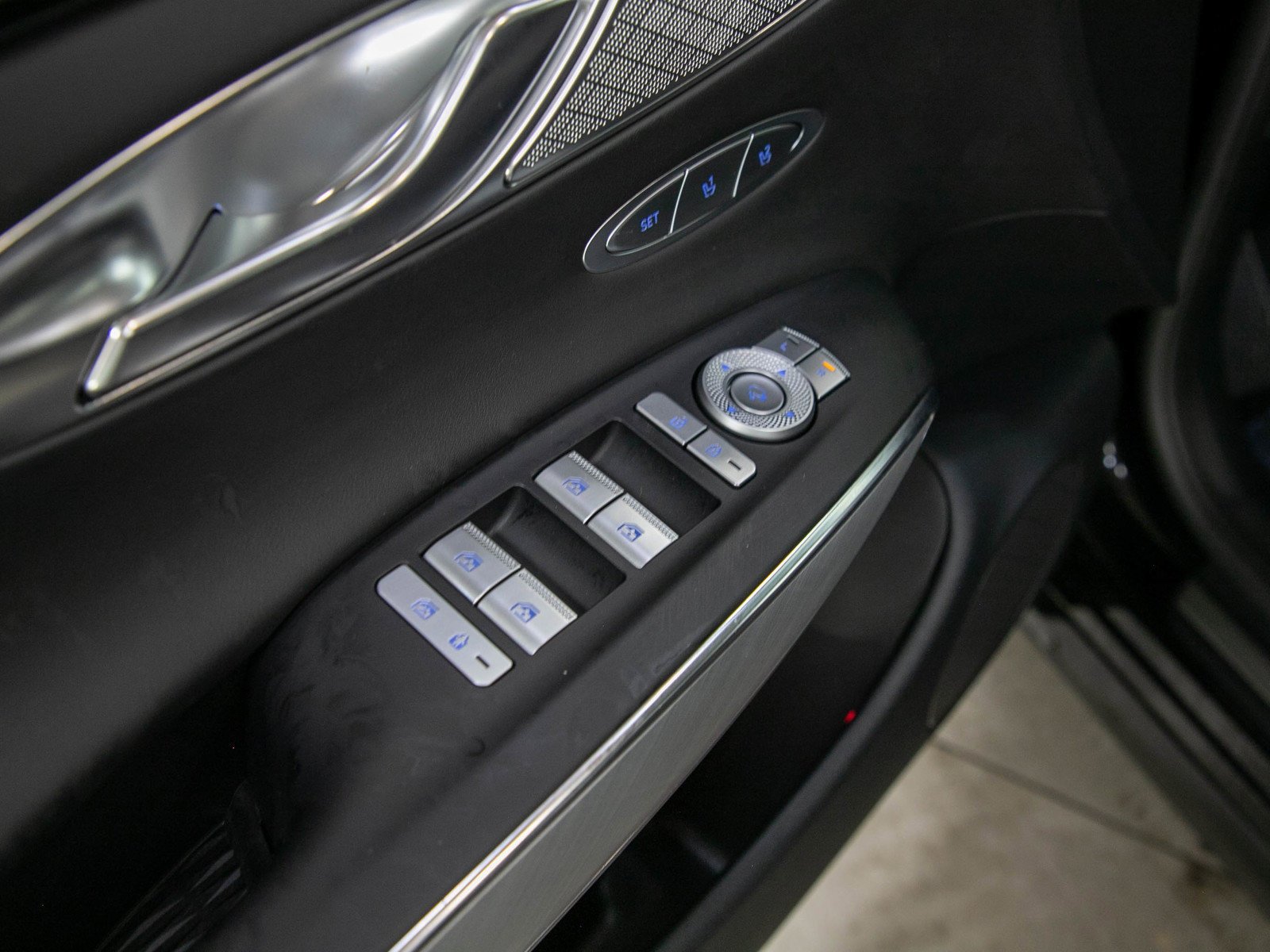 Used 2023 Vik Black Genesis Advanced AWD image 22