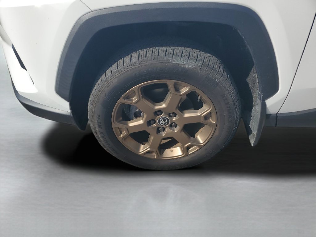 Used 2023 White Toyota Woodland Edition image 25
