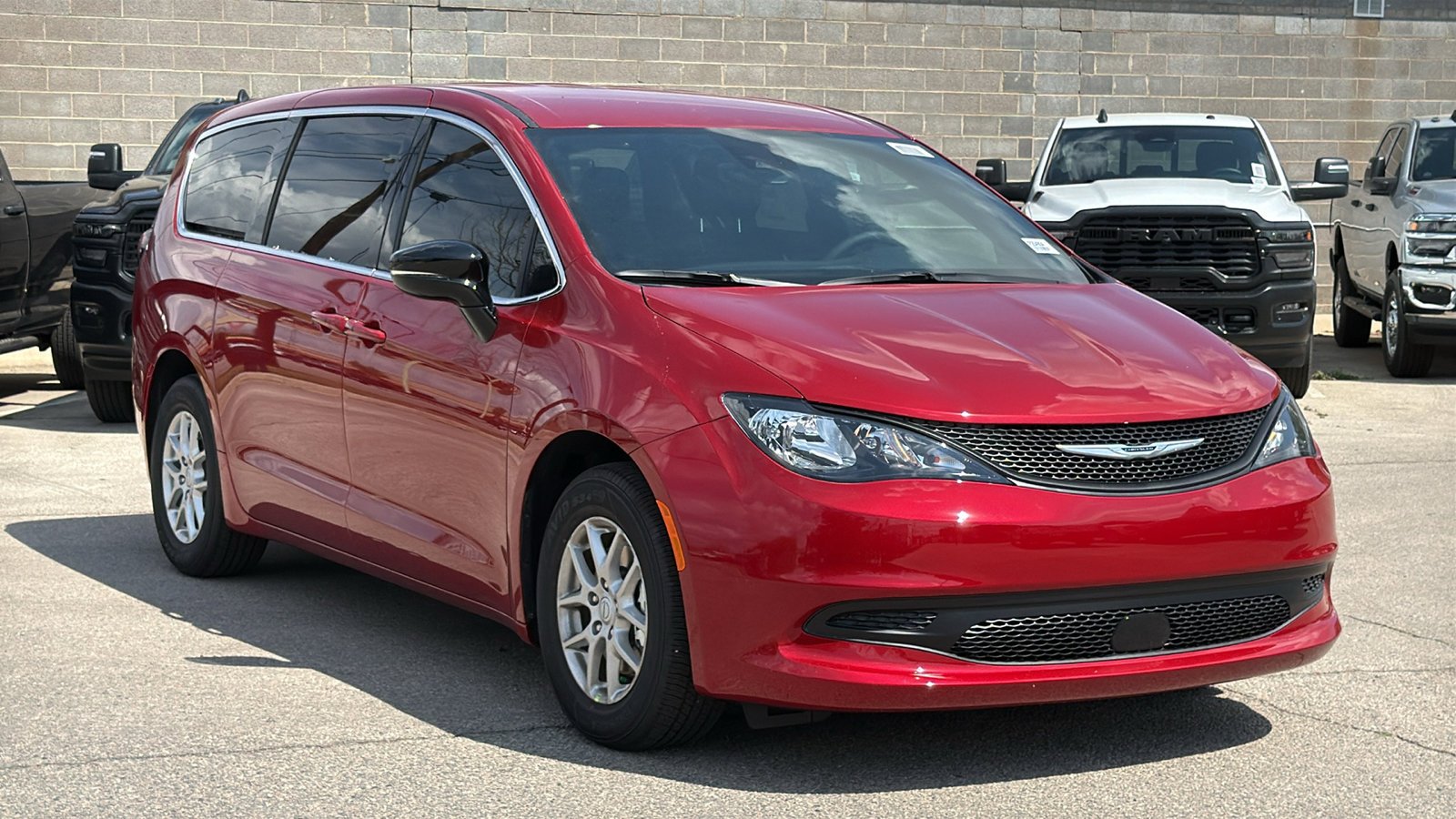 New 2026 Red Hot Pearl-Coat Exterior Paint Chrysler LX image 7