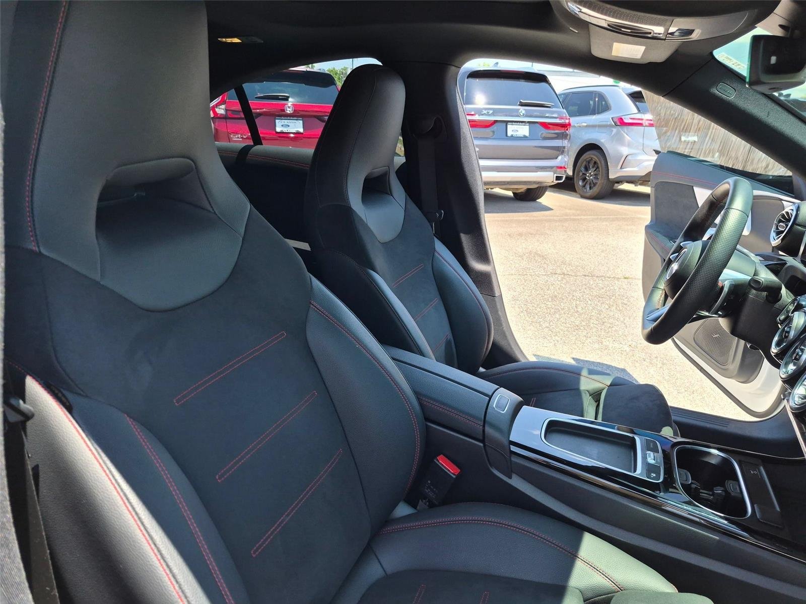 Used 2025 Polar White Mercedes-Benz CLA 250 image 34