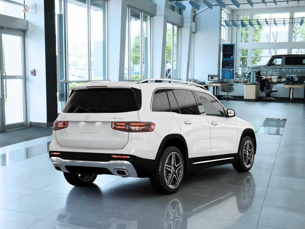 New 2026 Polar White Mercedes-Benz GLB 250 image 21