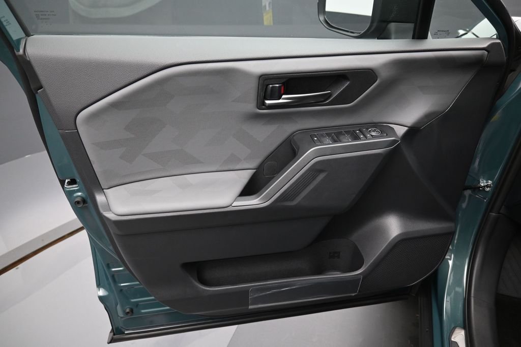 Used 2026  Toyota Woodland image 11