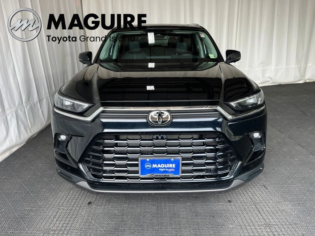 Used 2026 Black Toyota Platinum image 34