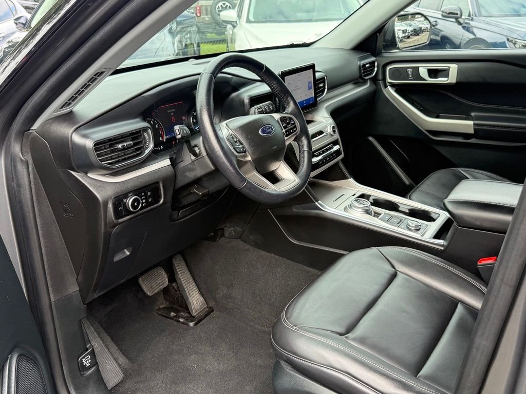 Used 2023 Carbonized Gray Metallic Ford XLT image 18