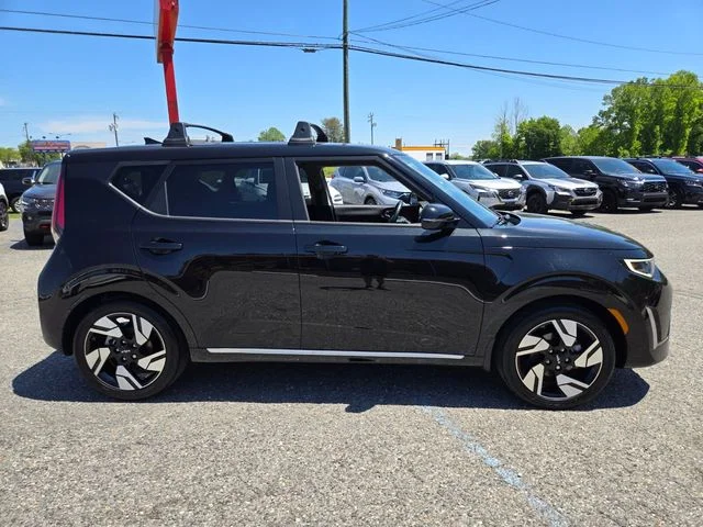 Used 2025 Black Kia GT-Line image 9