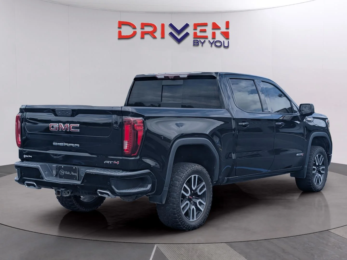 Used 2021 Onyx Black GMC AT4 image 5