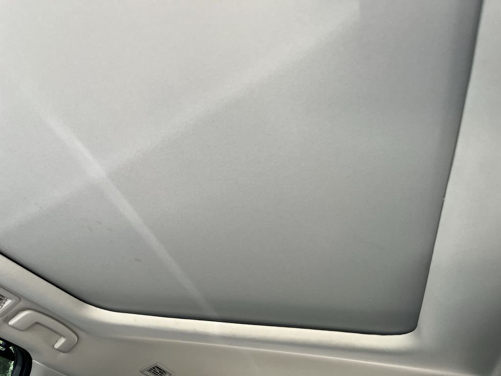 Used 2025 Gray Nissan Platinum image 24