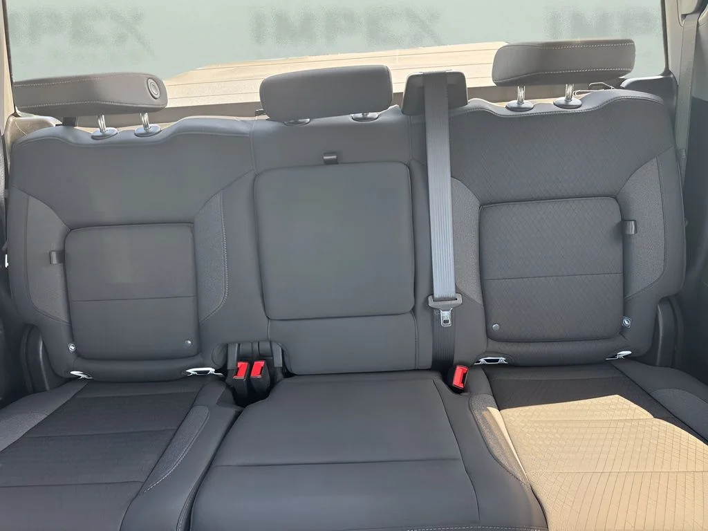 Used 2025 White GMC Elevation image 11