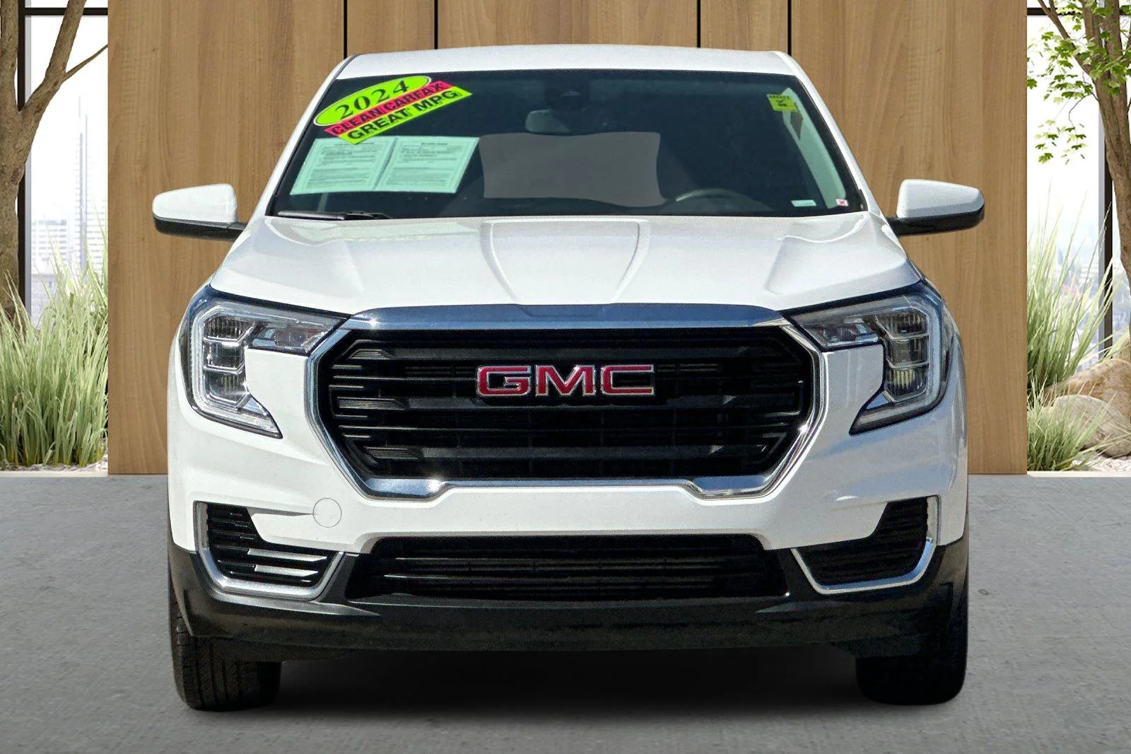 Used 2024 Summit White GMC SLE image 9