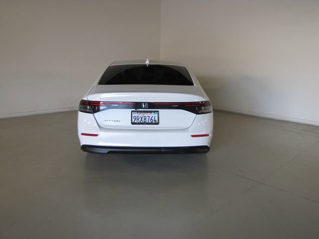 Certified Used 2025 Platinum White Pearl Honda LX image 22