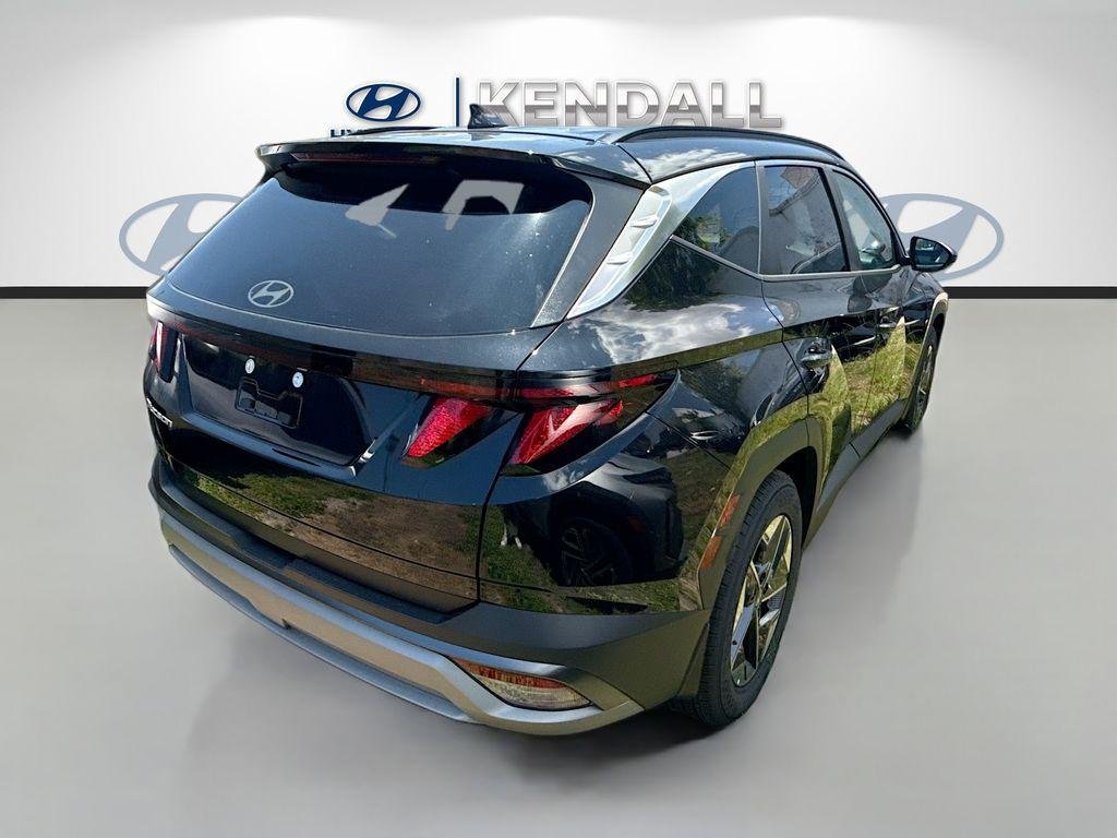 New 2026 Phantom Black Hyundai SEL FWD image 6