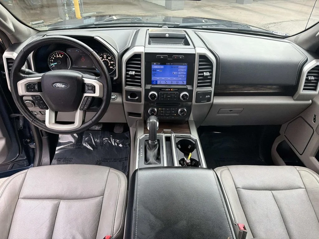 Used 2018 Blue Jeans Metallic Ford Lariat image 16