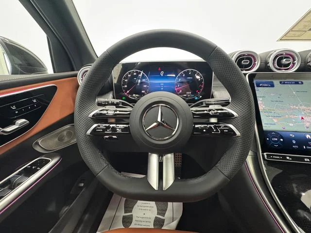 New 2027 Black Mercedes-Benz GLC 300 image 22