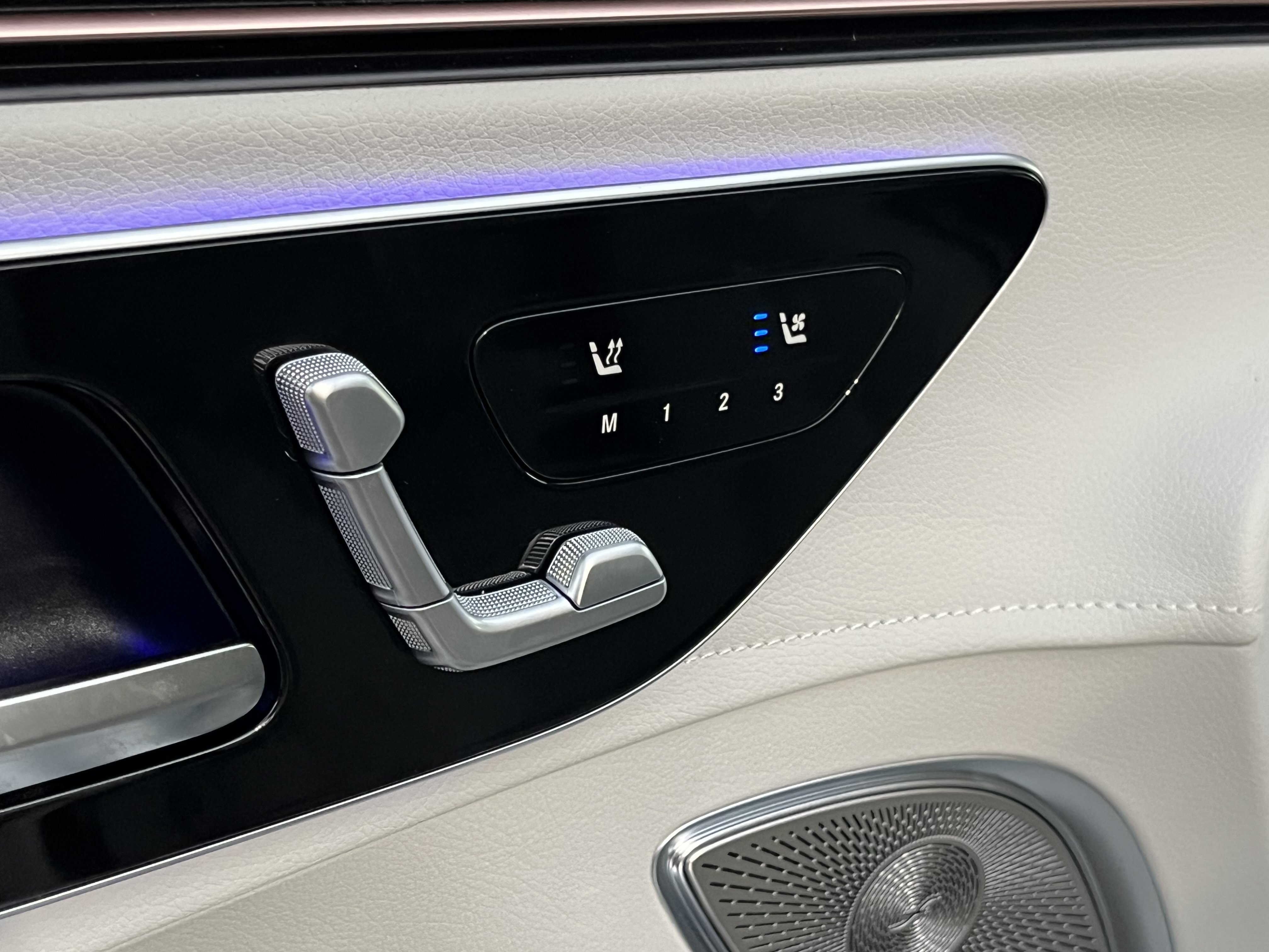 New 2026 POLAR WHITE Mercedes-Benz EQE 320 image 14
