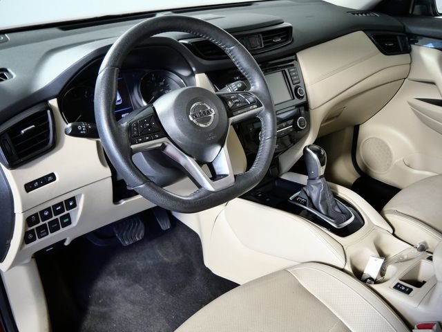 Certified Used 2020 Red Nissan SL image 3