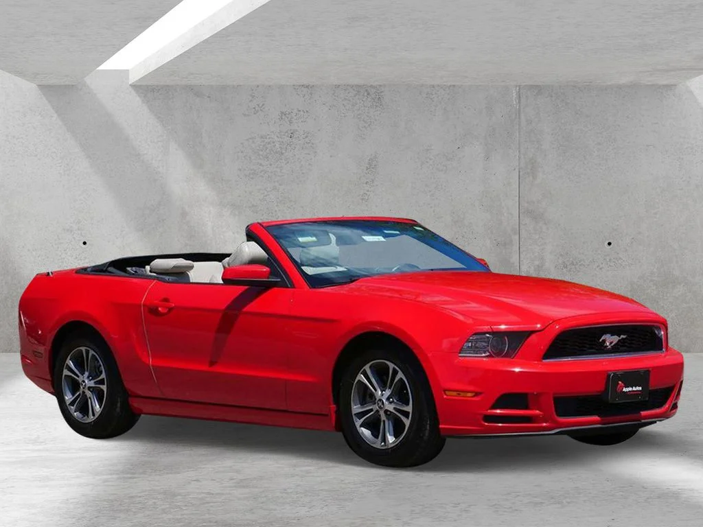 2014 Ford Mustang V6's photo