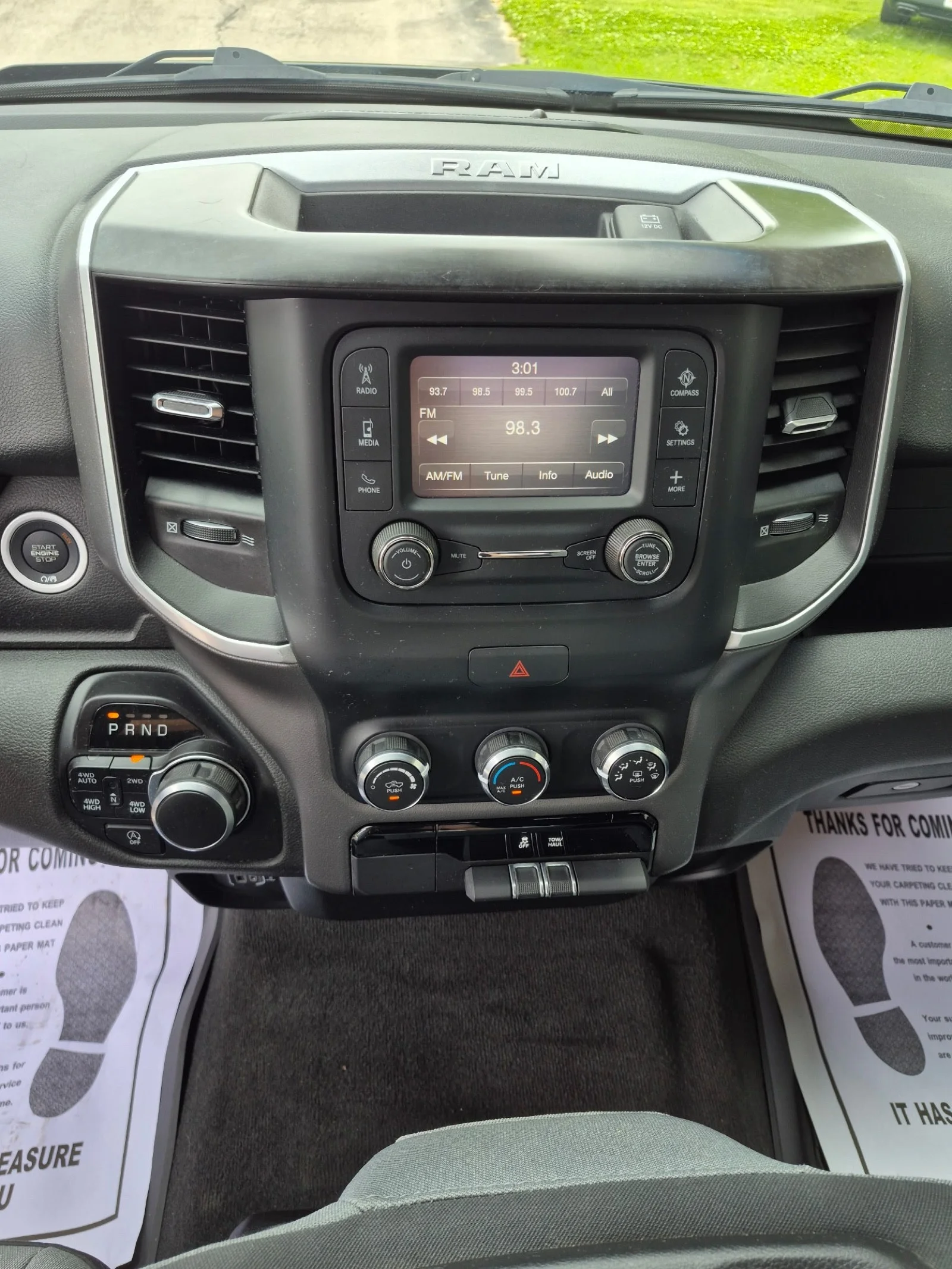 Used 2022 GRAY Ram Big Horn image 3