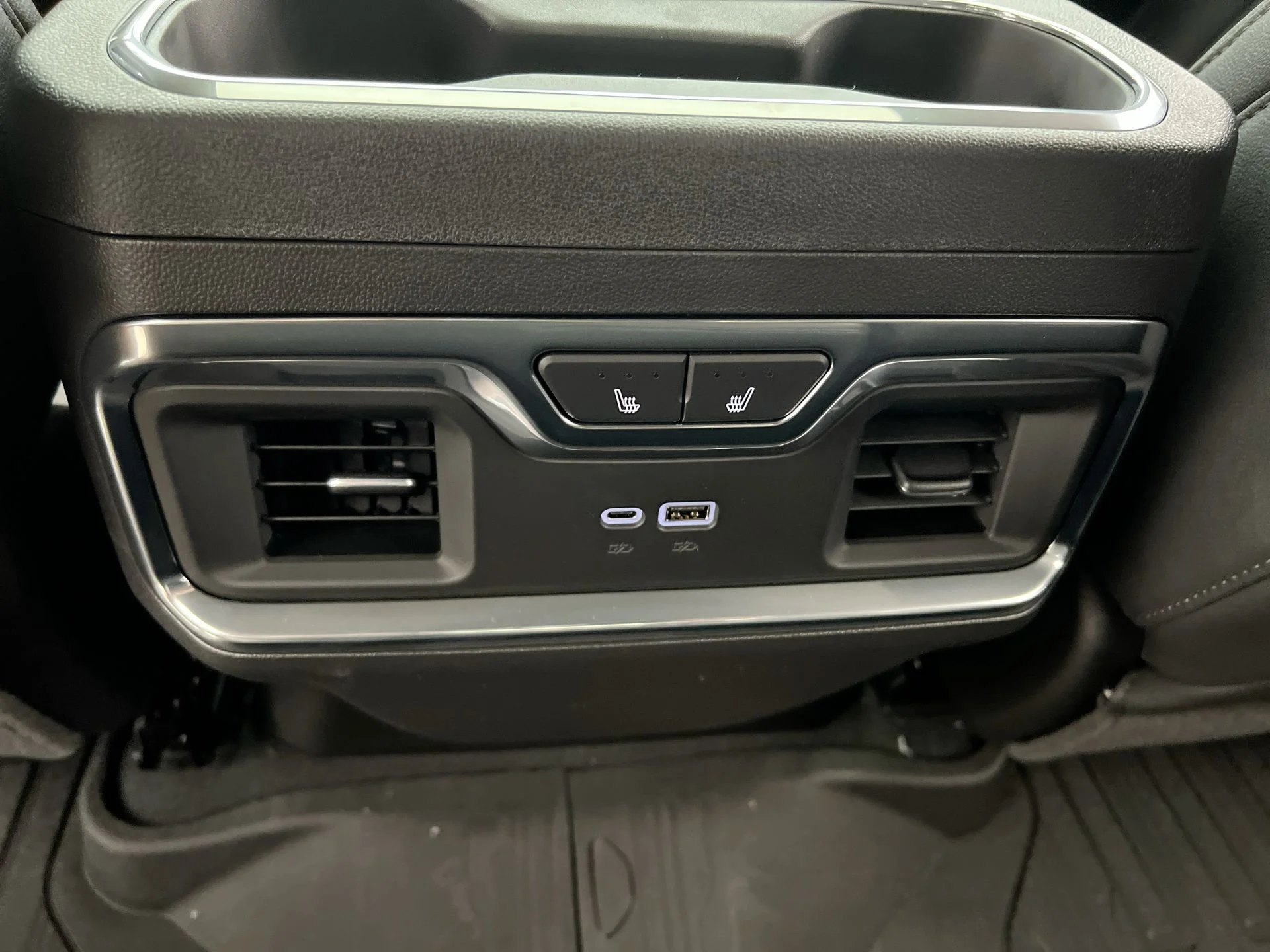 2026 GMC Sierra 1500 SLT - Photo 56