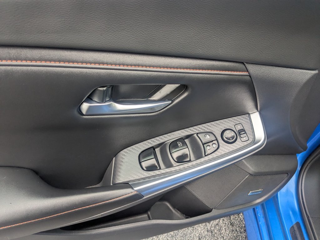 Used 2021 Electric Blue Metallic Nissan SR image 12