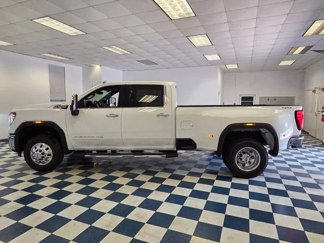 New 2026 Summit White GMC SLT DRW image 4