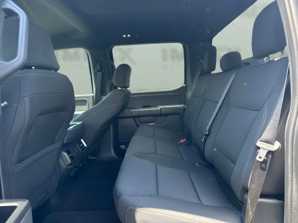 Used 2024 Gray Ford XLT image 27