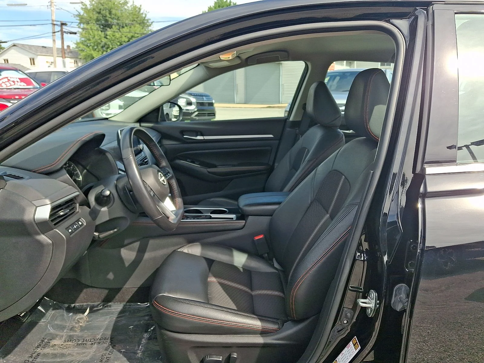 Used 2025 Black Nissan 2.5 SR image 13