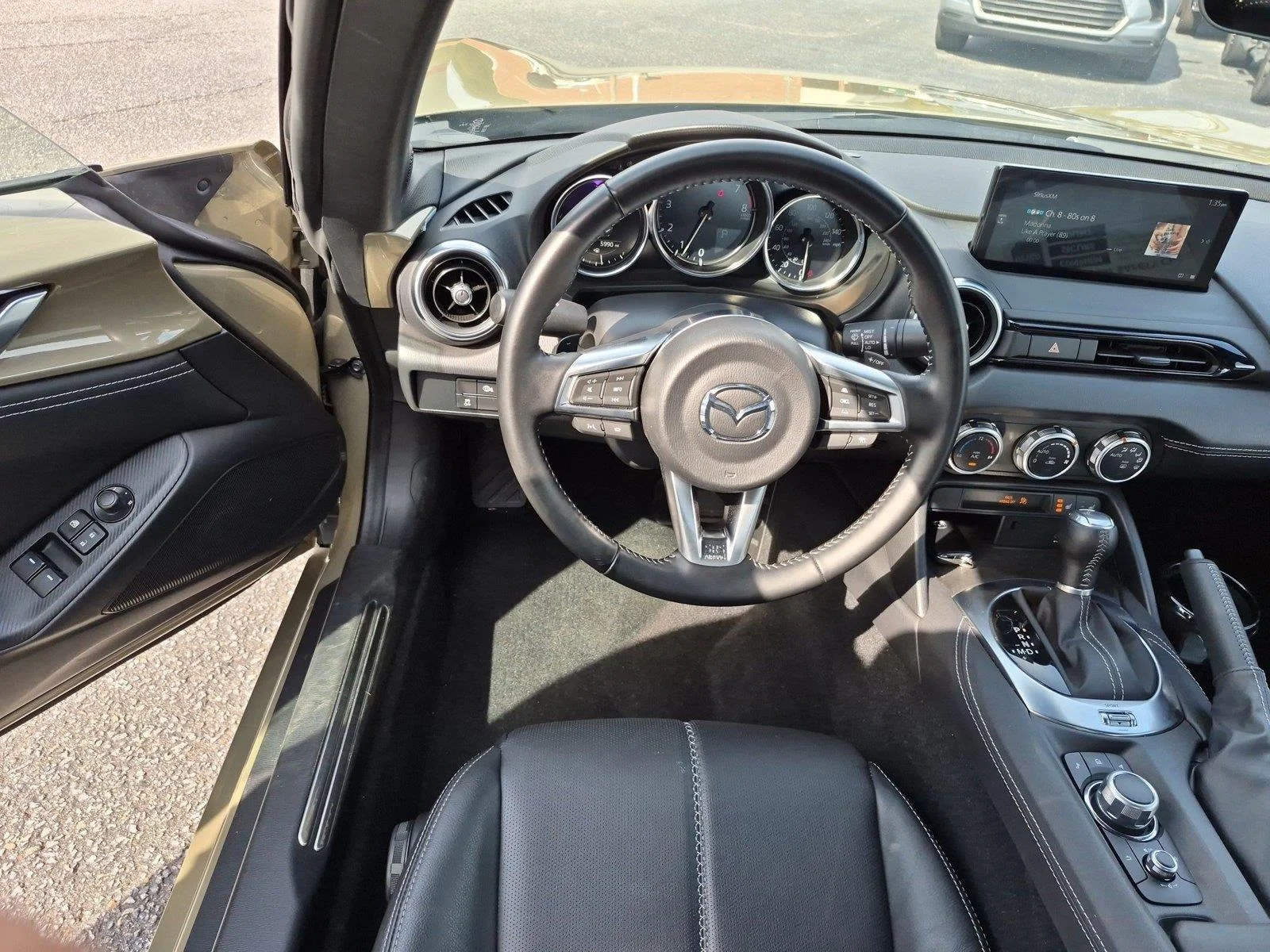 Used 2024  MAZDA GRNDTR image 30