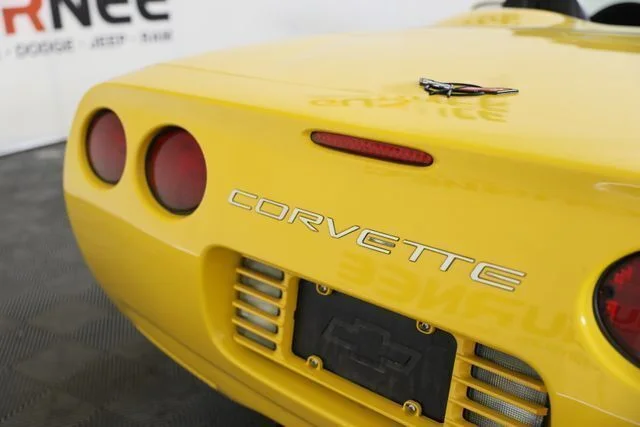 Used 2000 Yellow Chevrolet Base image 22