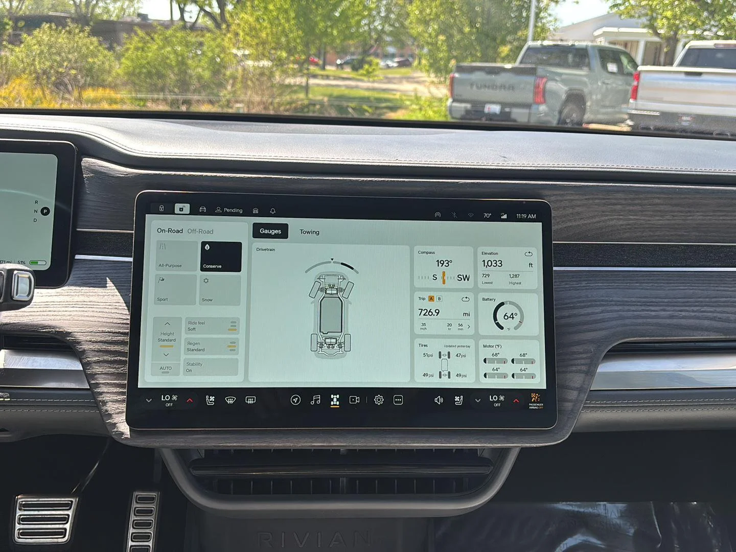 Used 2024 Glacier White Rivian Adventure image 25
