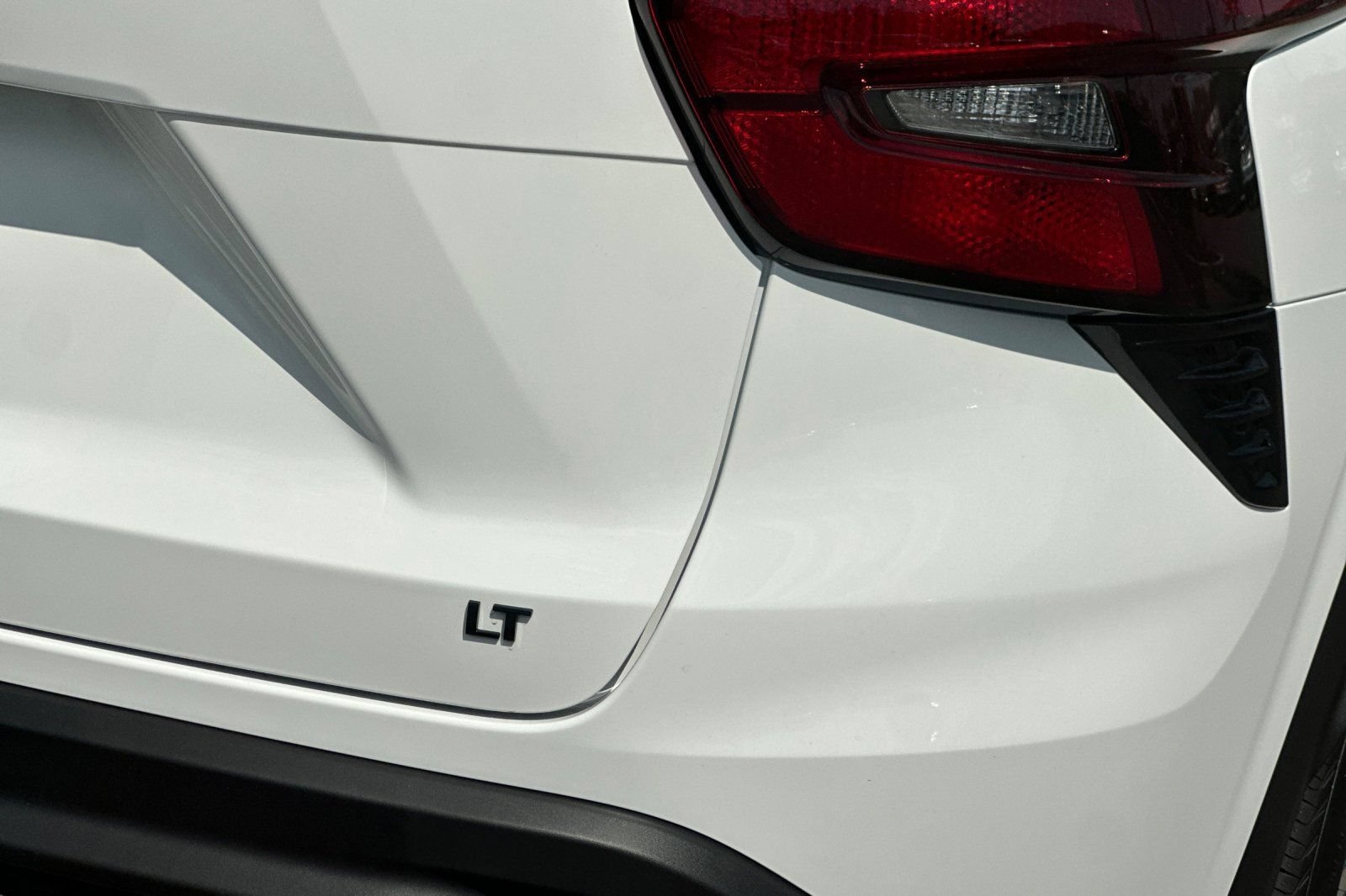 New 2026 Summit White Chevrolet LT image 26