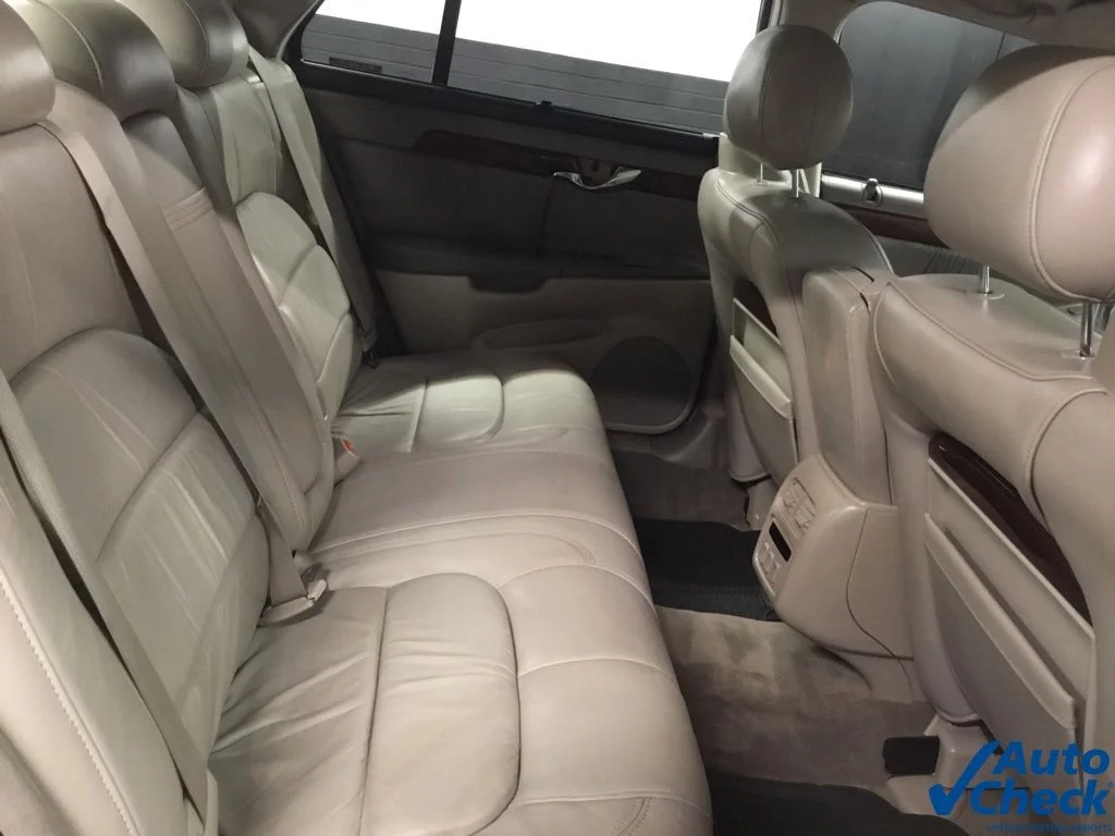 Used 2000 Red Cadillac DHS image 32