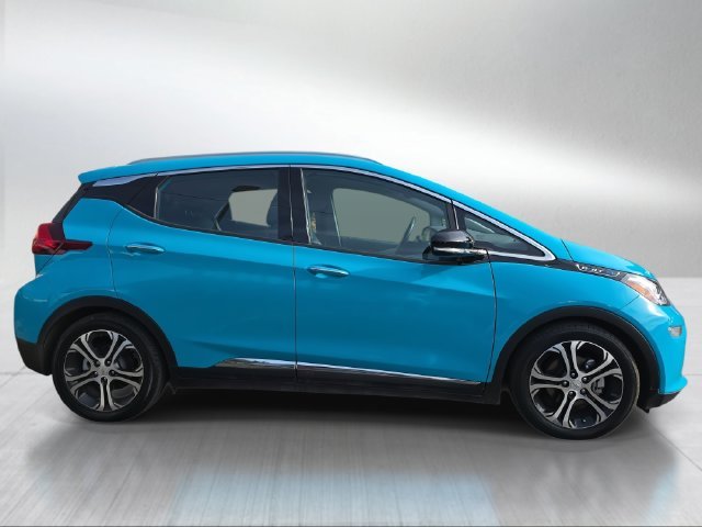 Used 2020 Chevrolet Bolt EV Premier with VIN 1G1FZ6S00L4111783 for sale in Gladstone, OR
