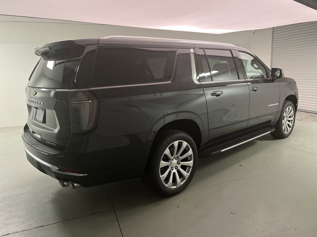 2026 Chevrolet Suburban Premier - Photo 8