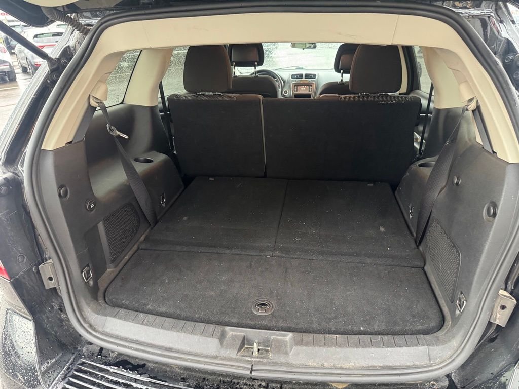 Used 2016 Black Dodge SXT image 19