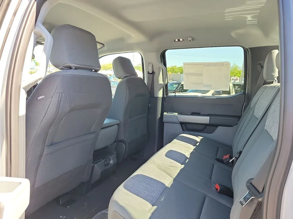 New 2026 Avalanche Ford F-250® XLT image 9