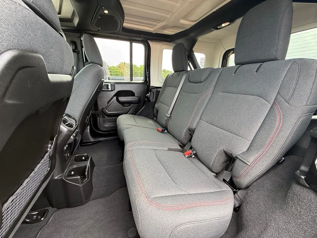 Used 2026 White Jeep Rubicon image 24
