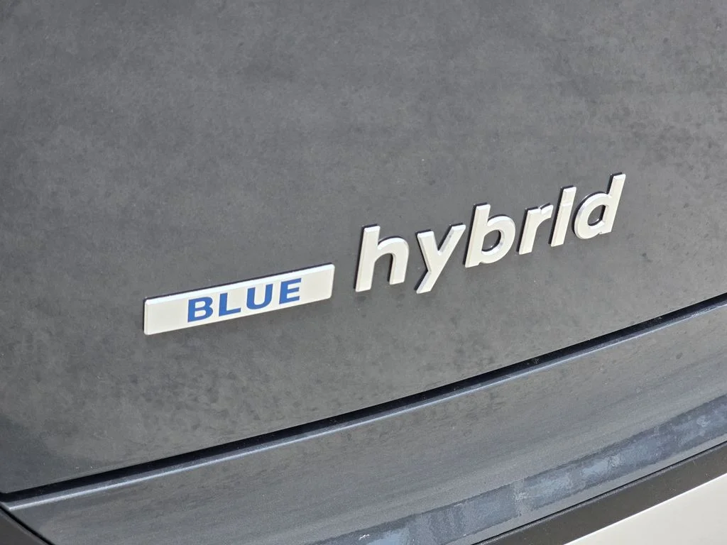 New 2026 Gray Hyundai Blue SEL Premium image 7