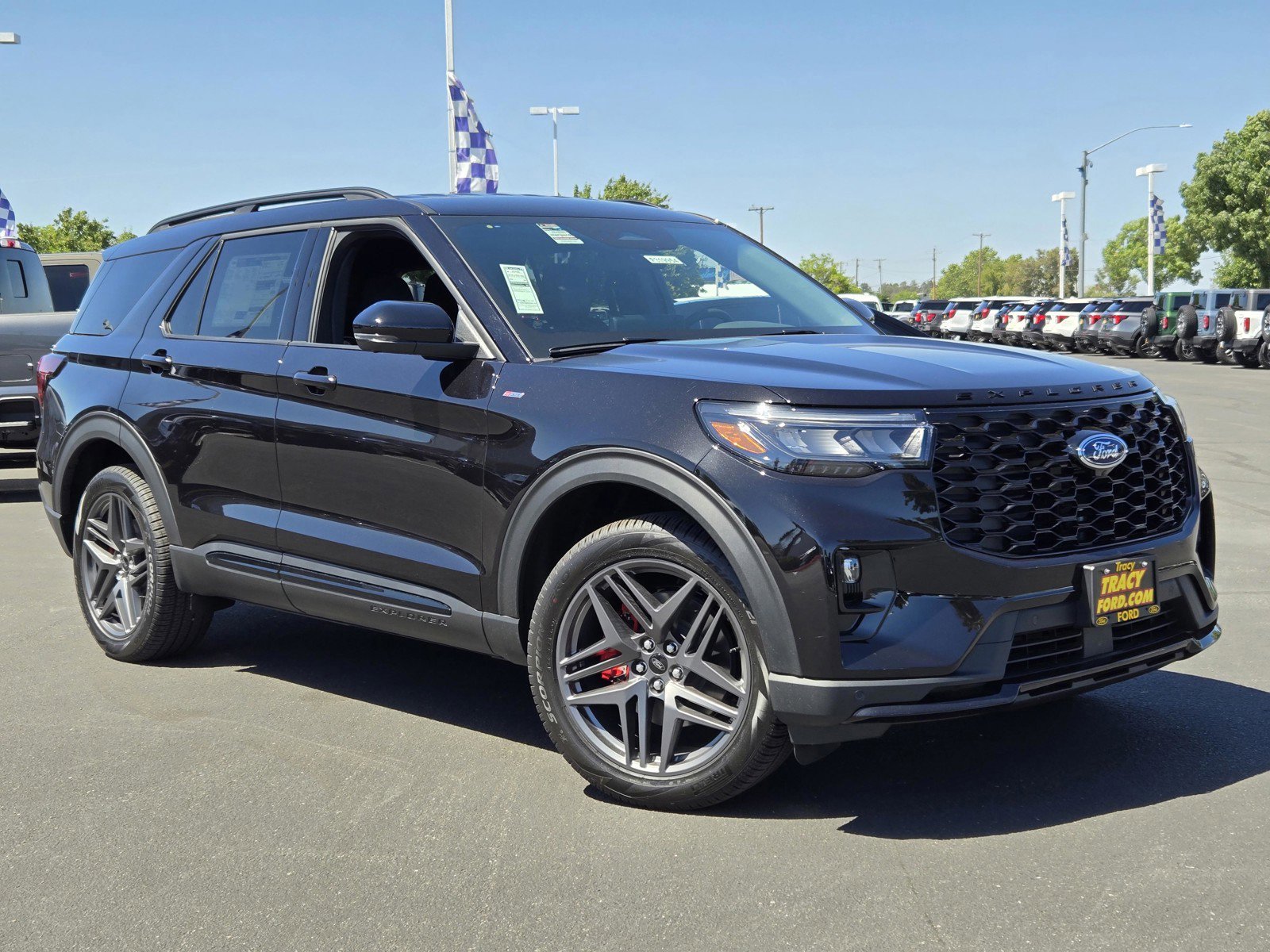 2026 Ford Explorer ST-LINE 4WD's photo
