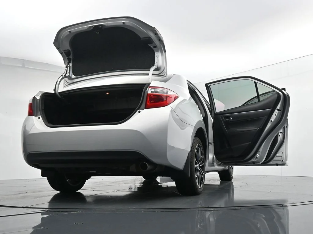 Used 2016  Toyota S Plus image 41
