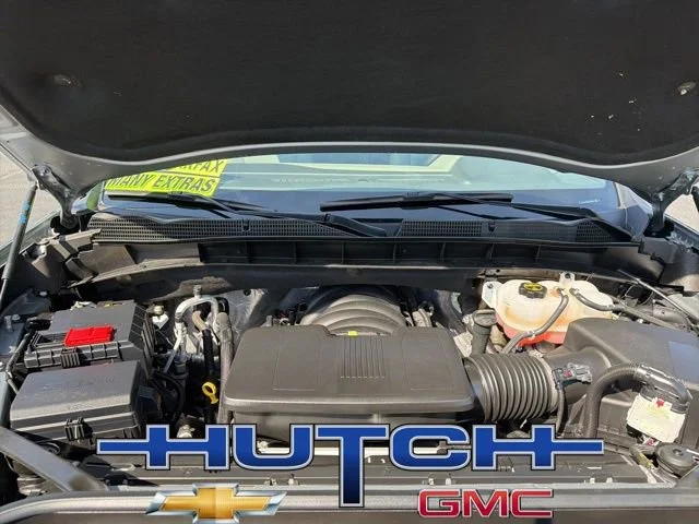 Used 2025 Sterling Metallic GMC SLT image 11