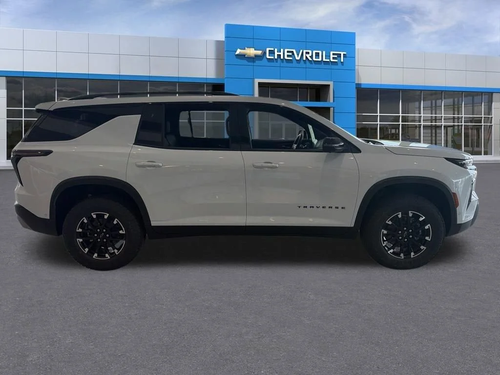 New 2026 White Chevrolet Z71 image 5