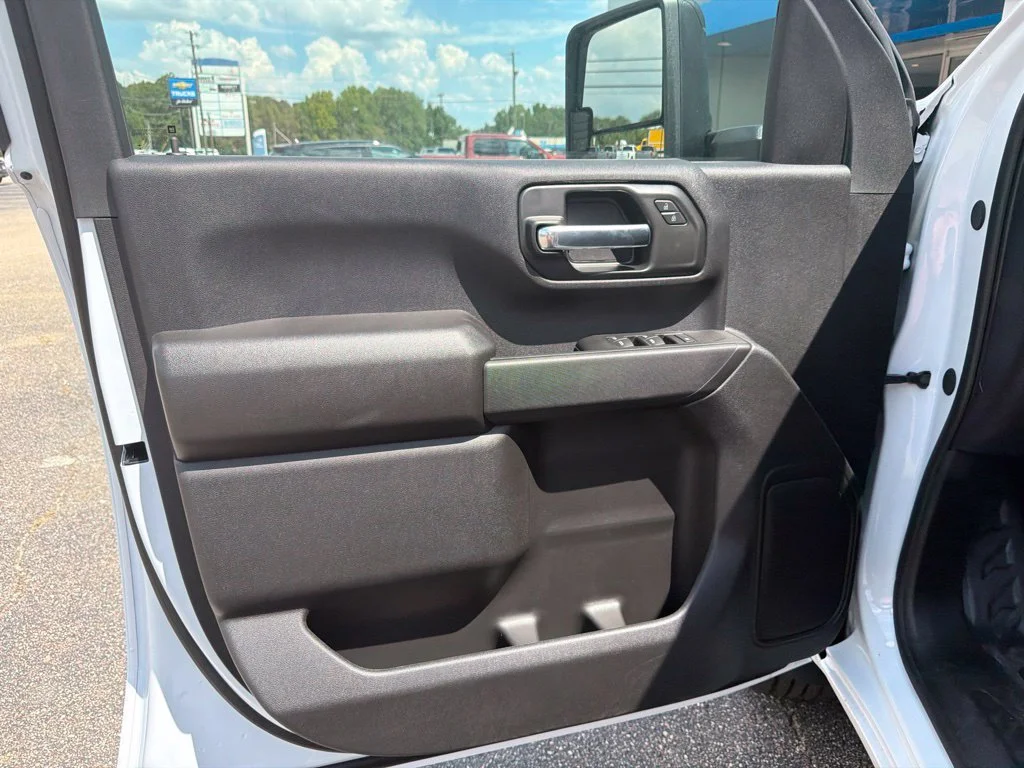 New 2026 Summit White GMC Pro image 13